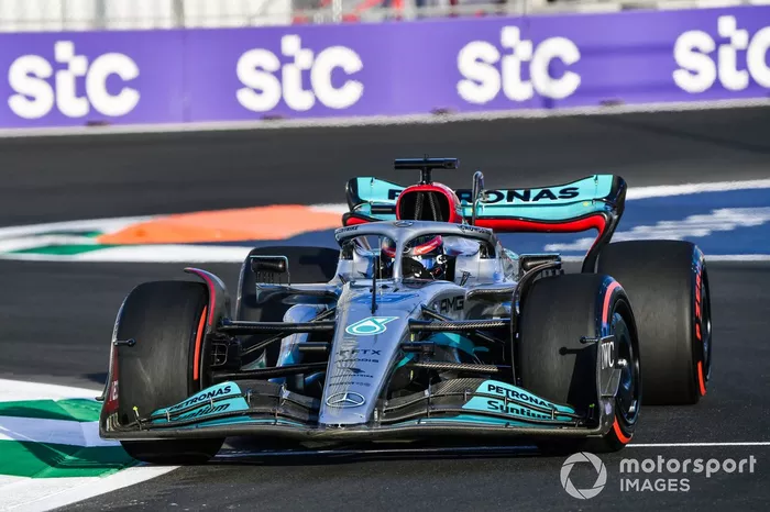 George Russell, Mercedes W13