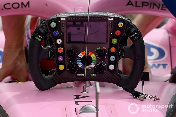 Detalle del volante del Alpine A522
