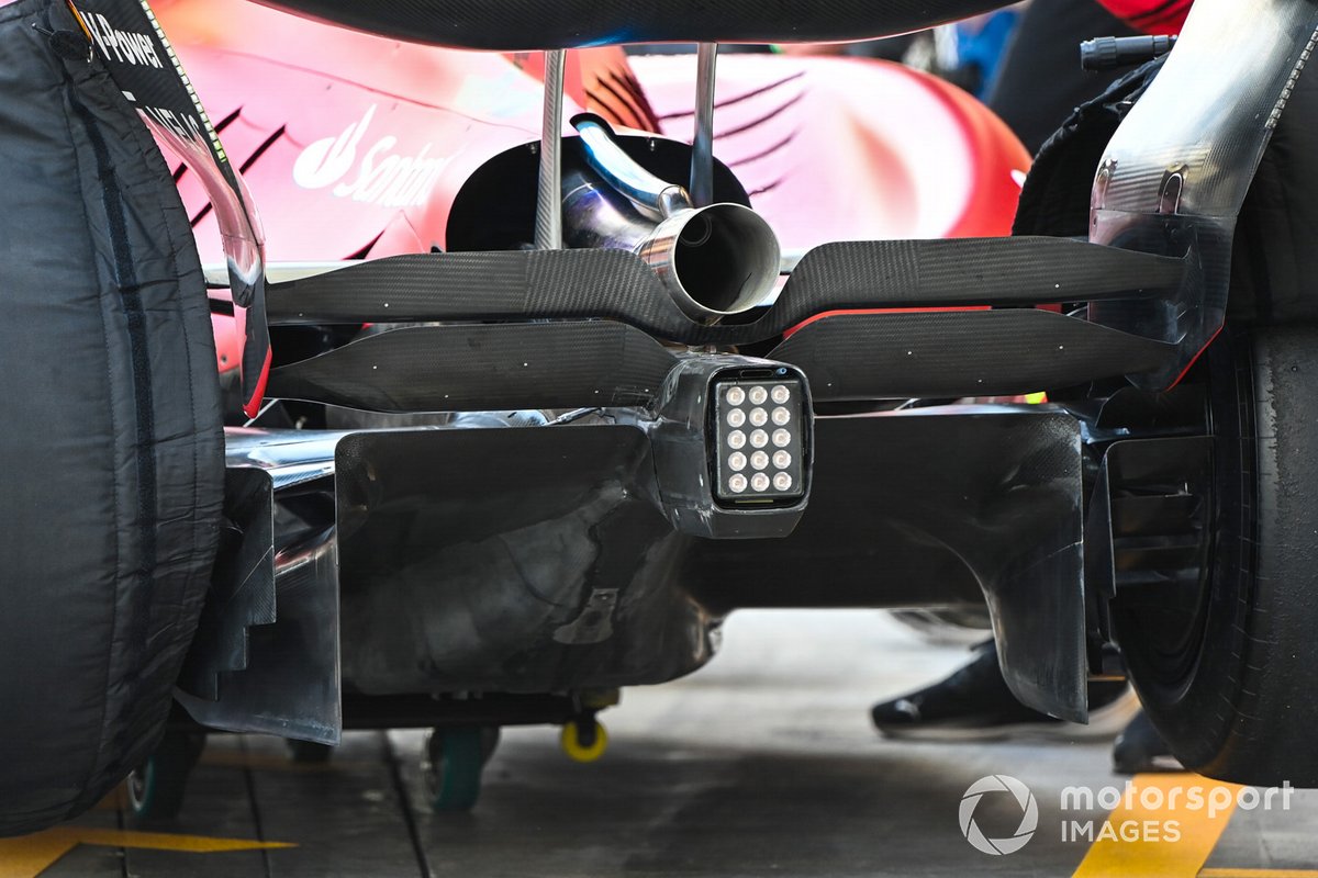 F1 Ferrari Leclerc's pole opens a way Pledge Times