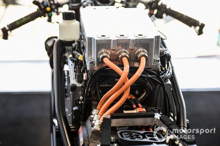 Detalle de la moto de Bradley Smith, SIC Racing Team