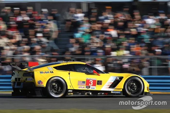 #3 Corvette Racing Corvette C7.R: Jan Magnussen, Antonio Garcia, Mike Rockenfeller
