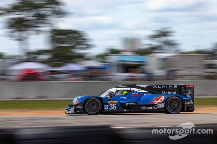 #36 Signatech Alpine Matmut Alpine A470: Nicolas Lapierre, Andre Negrao, Pierre Thiriet