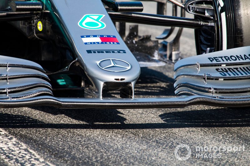 Mercedes W10