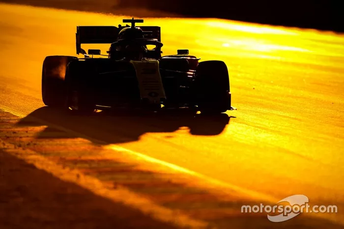 Daniel Ricciardo, Renault F1 Team R.S.19
