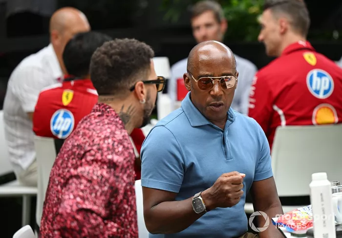 Chamley Watson with Anthony Hamilton 