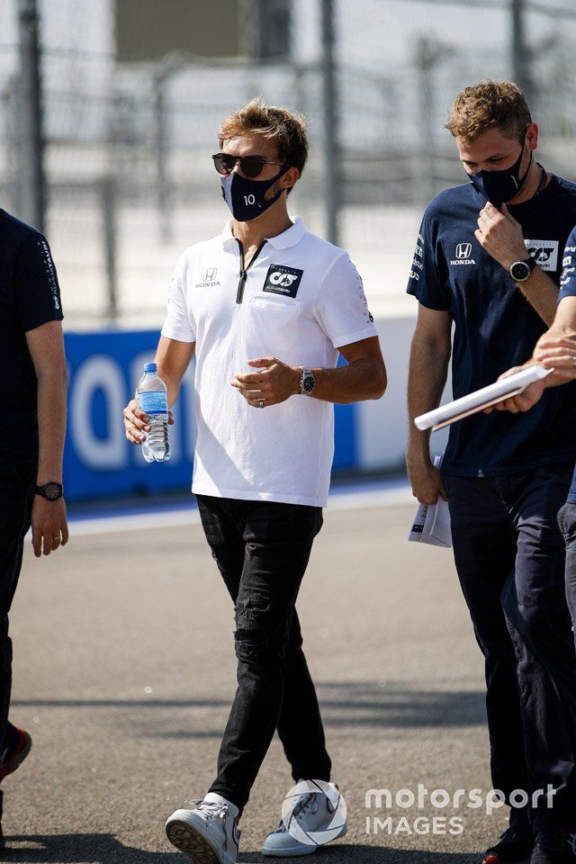 Pierre Gasly, AlphaTauri, recorre la pista