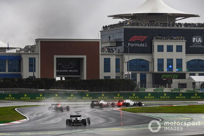 Nicholas Latifi, Williams FW43, Romain Grosjean, Haas VF-20, Alex Albon, Red Bull Racing RB16, Daniil Kvyat, AlphaTauri AT01