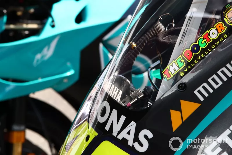 Moto di Valentino Rossi, Petronas Yamaha SRT