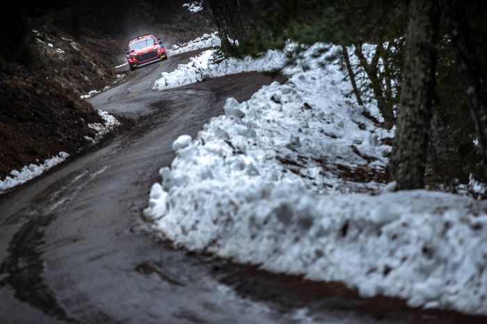 Thierry Neuville, Martijn Wydaeghe, Hyundai Motorsport Hyundai i20 Coupe WRC