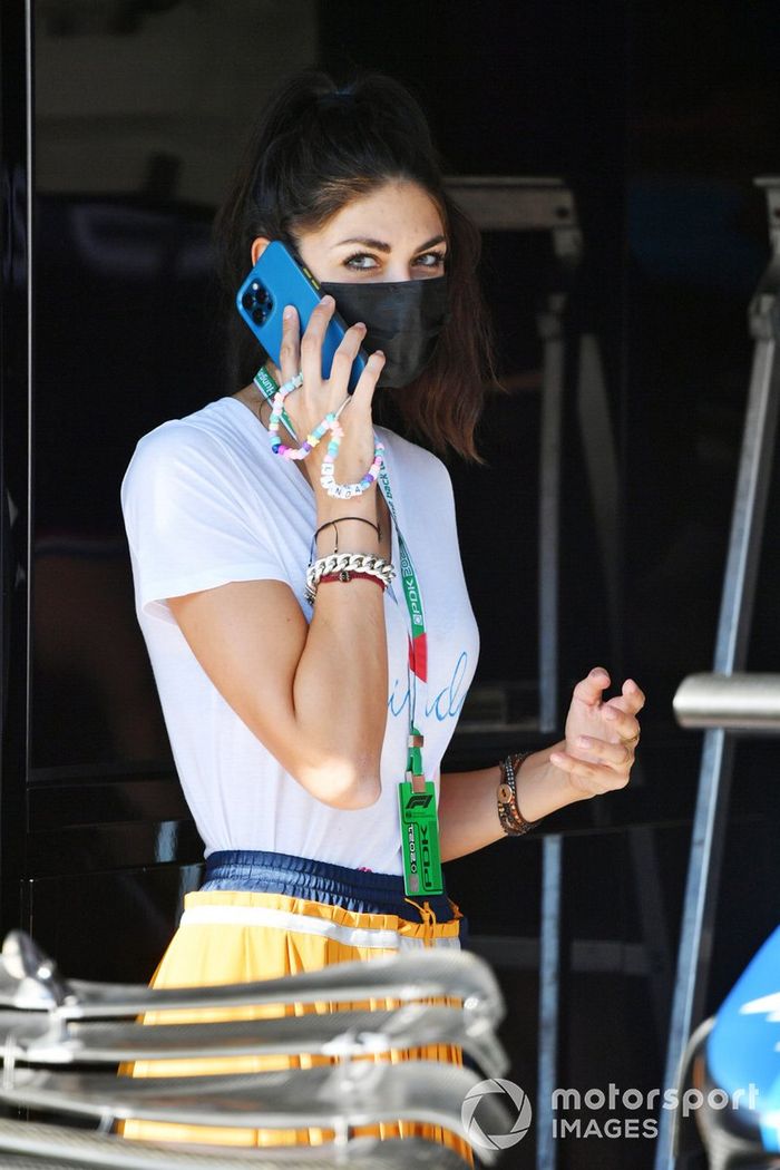 Linda Morselli pareja de Fernando Alonso