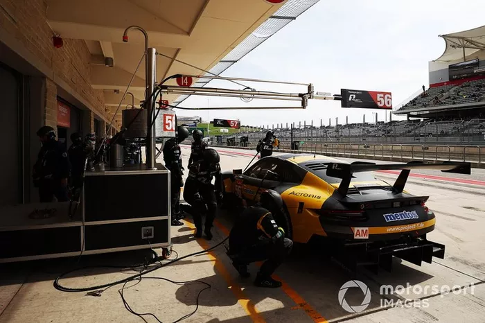 #56 Team Project 1 Porsche 911 RSR: Egidio Perfetti, Laurents Horr, Matteo Cairoli 