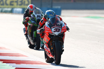 Marco Melandri, Aruba.it Racing-Ducati SBK Team, Tom Sykes, Kawasaki Racing