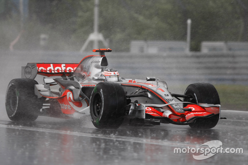 Fernando Alonso, McLaren MP4-22 Mercedes