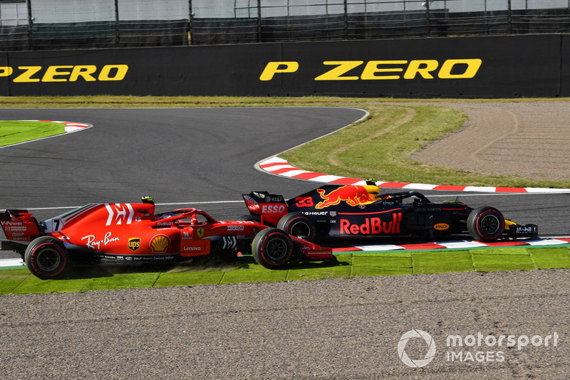 Kimi Raikkonen, Ferrari SF71H et Max Verstappen, Red Bull Racing RB14