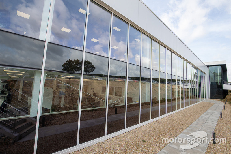 Werksbesuch bei Renault in Enstone