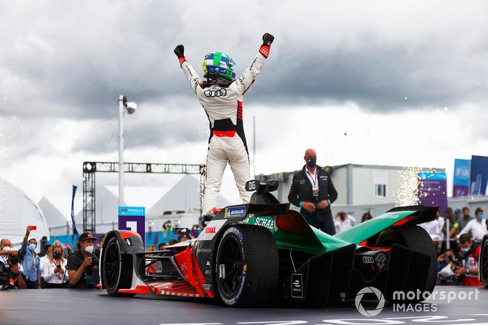 Ganador Lucas Di Grassi, Audi Sport ABT Schaeffler celebra en Parc Ferme