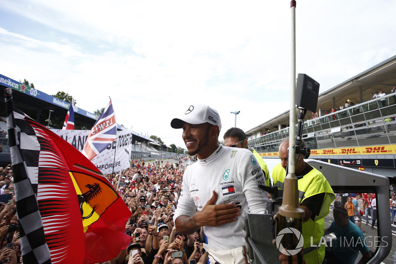 Lewis Hamilton győzelme az Olasz Nagydíjon