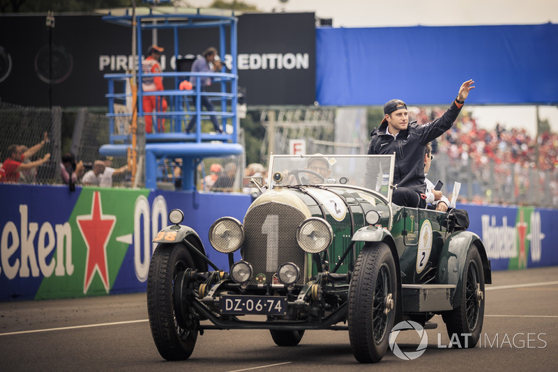 Stoffel Vandoorne, McLaren en el desfile de pilotos