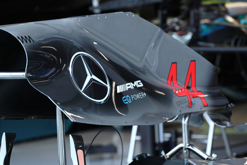 Mercedes AMG F1 W09, cofano motore