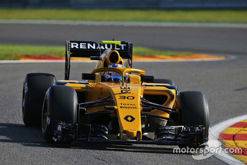 Renault R.S.16, halo in teamkleuren