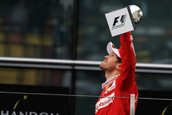 Podium: tweede plaats Sebastian Vettel, Ferrari