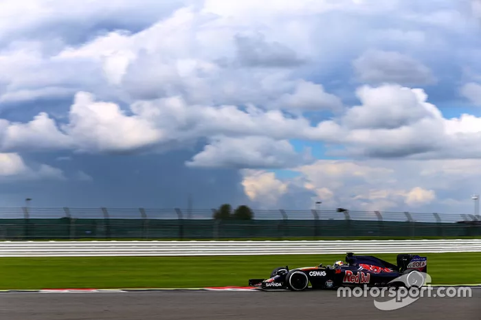 Sette Camara, Scuderia Toro Rosso STR11