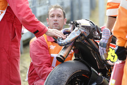 Байк Кела Кратчлоу, Team LCR Honda, після аварії