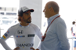 Fernando Alonso, McLaren ve Ron Dennis, McLaren Automotive Yönetim Kurulu Başkanı