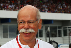 Dr. Dieter Zetsche, CEO de Daimler AG sur la grille