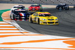 Alon Day, CAAL Racing Chebrolet leads Loris Hezemans Hendriks, Motorsport Ford