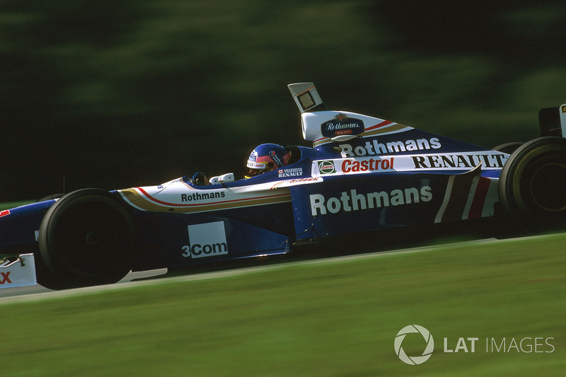 24. Jacques Villeneuve: 101 GPs (61,96% dos disputados)