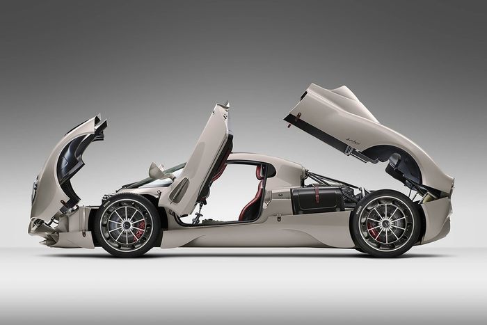 Pagani Utopia