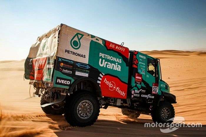 #517 Team De Rooy IVECO: Albert Llovera, Ferran Marco Alcayna, Marc Torres