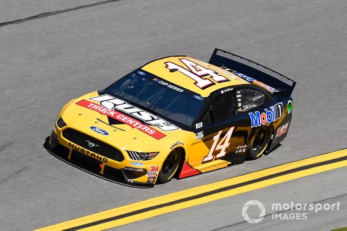 11. Clint Bowyer (Stewart/Haas-Ford): 38 Punkte im Minus