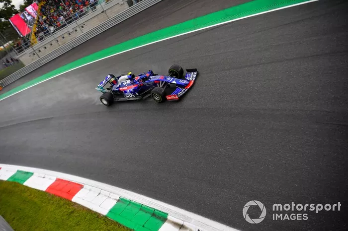 19 - Pierre Gasly, Toro Rosso STR14 - 1'21.125