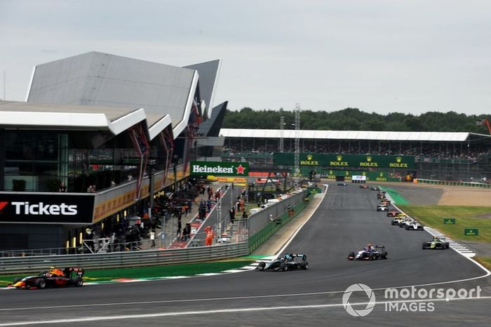 Liam Lawson, MP Motorsport, Jake Hughes, HWA RACELAB y Niko Kari, Trident   