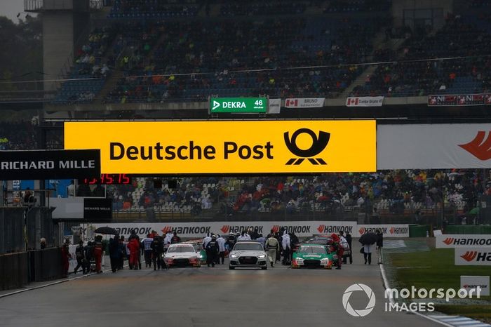 Bandera roja después del incendio de Daniel Juncadella, R-Motorsport, Aston Martin Vantage AMR