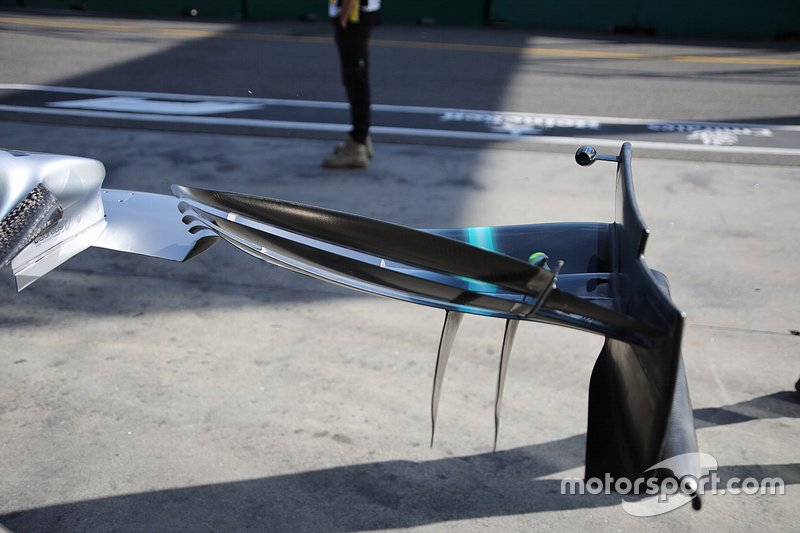 L'aileron avant de la Mercedes AMG F1 W10