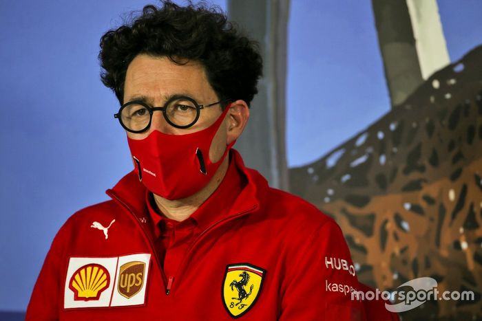 Mattia Binotto, Ferrari director del equipo en la conferencia de prensa