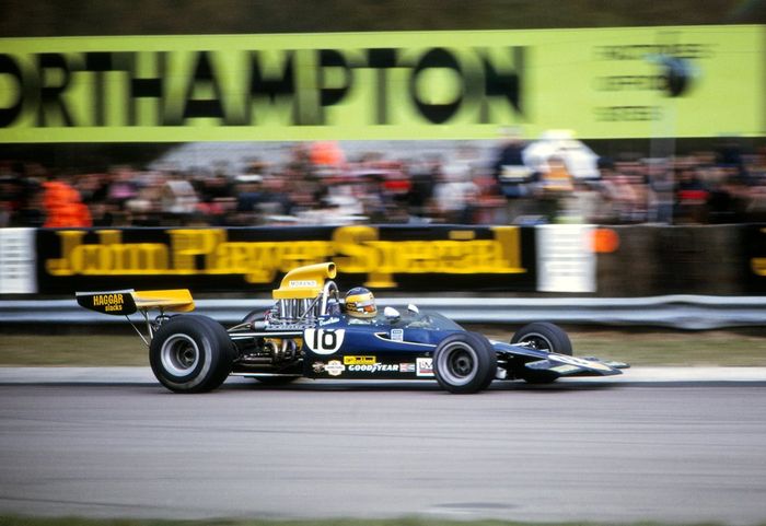 David Hobbs, Haggar Slacks T330 Lola Chevrolet / Morand