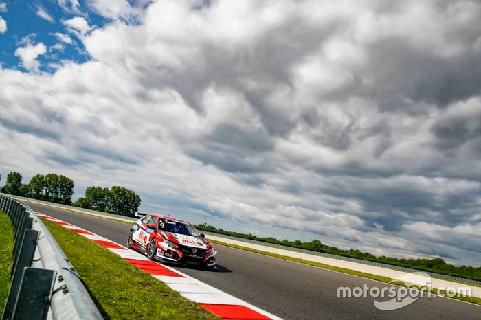 Attila Tassi, KCMG Honda Civic Type R TCR