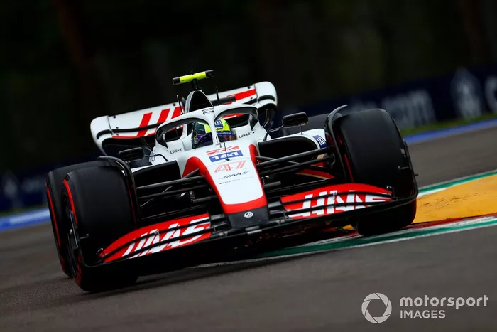 Mick Schumacher, Haas VF-22