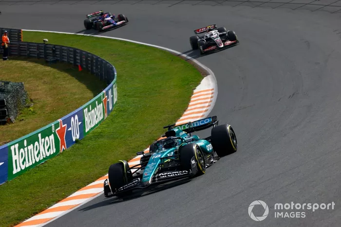 Lance Stroll, Aston Martin AMR24, Nico Hulkenberg, Haas VF-24, Yuki Tsunoda, RB F1 Team VCARB 01