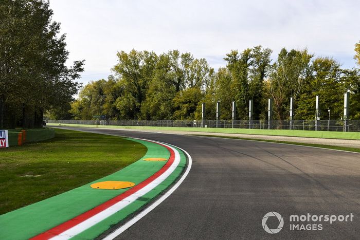 Pianos con la bandera de Italia
