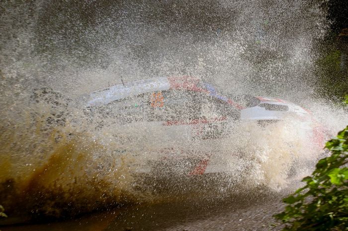 Kalle Rovanpera, Jonne Halttunen, Toyota Gazoo Racing WRT Toyota GR Yaris Rally1