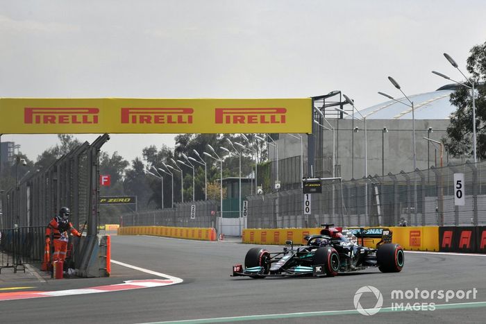 Lewis Hamilton, Mercedes W12