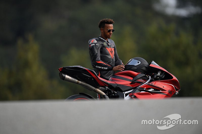 Lewis Hamilton, MV Agusta F4 LH 44