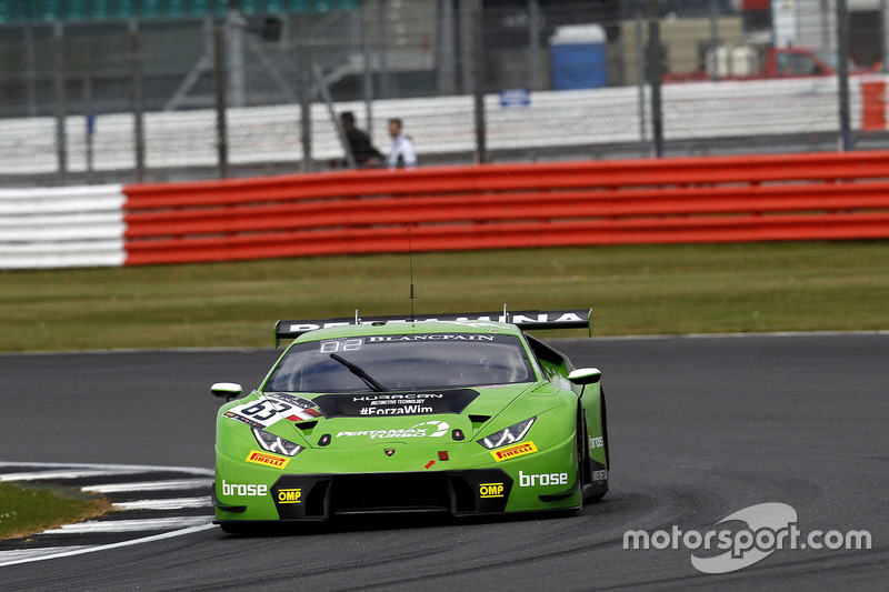 #63 GRT Grasser Racing Team, Lamborghini Huracan GT3: Mirko Bortolotti, Christian Engelhart, Andrea Caldarelli
