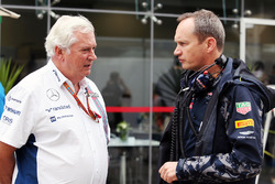 Технічний директор Williams Пет Сімондс, головний інженер Red Bull Racing Пол Монеген