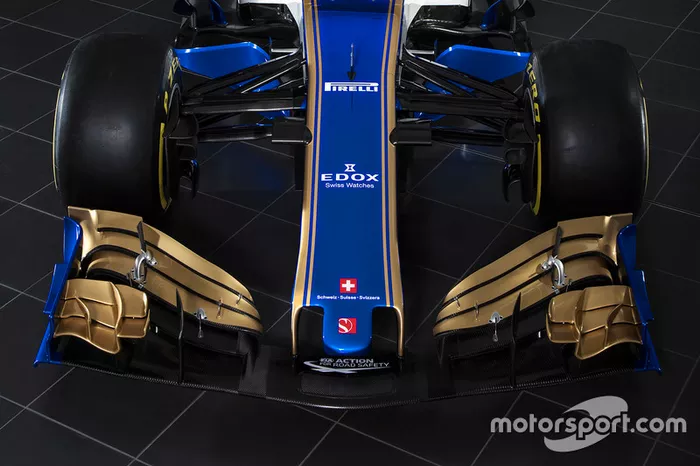 Sauber C36 front wing detail